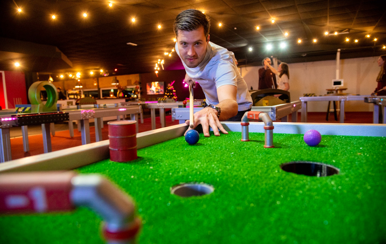 Crazy Pool en Ping Pong bij The Madhouse