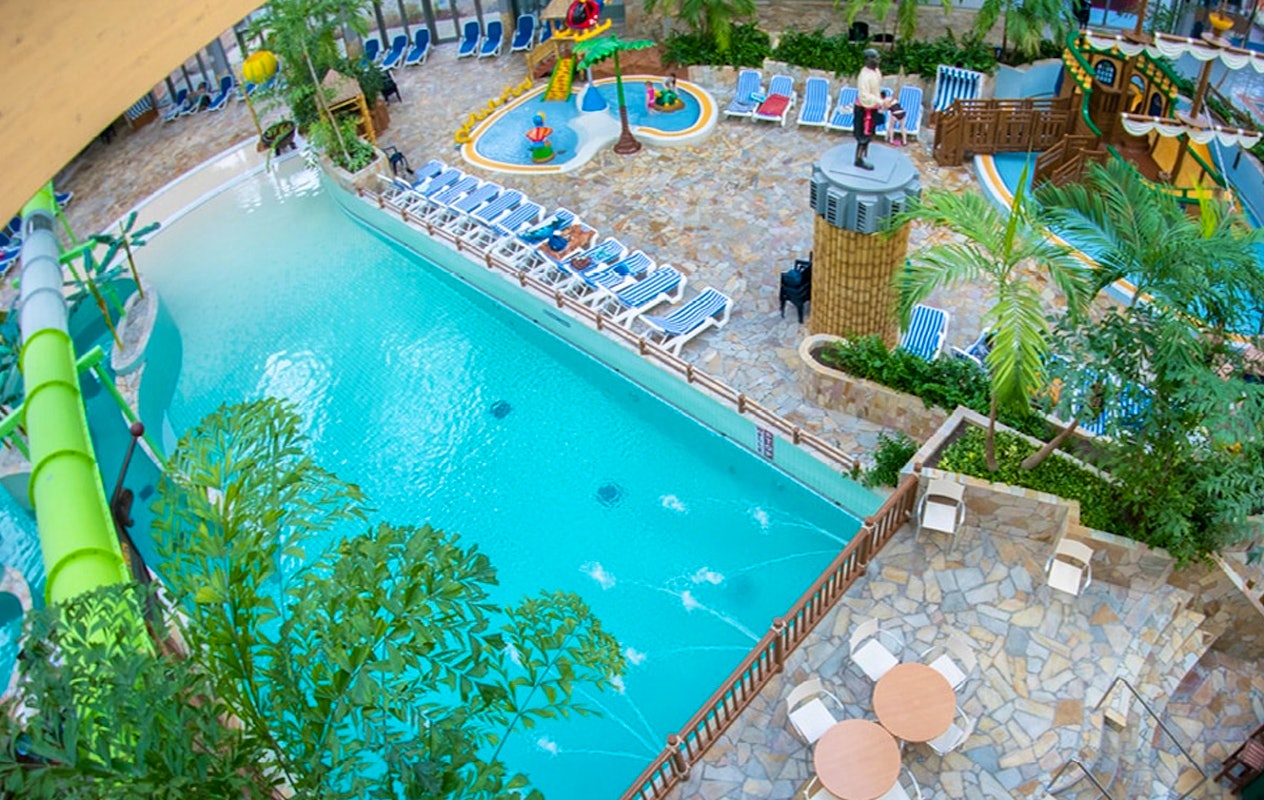 Dagentree water- en glijbanenpark + sauna bij AquaMagis