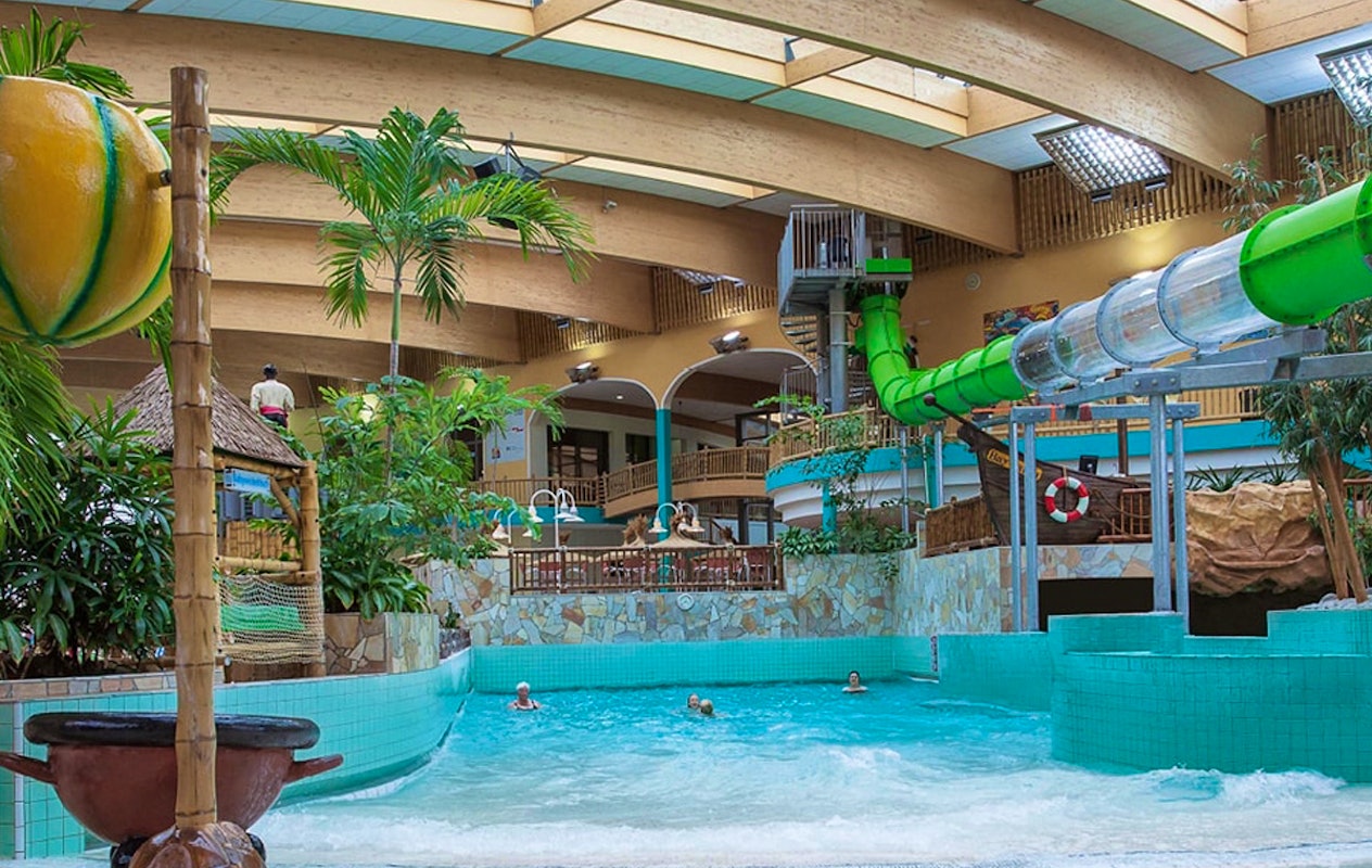 Dagentree water- en glijbanenpark + sauna bij AquaMagis