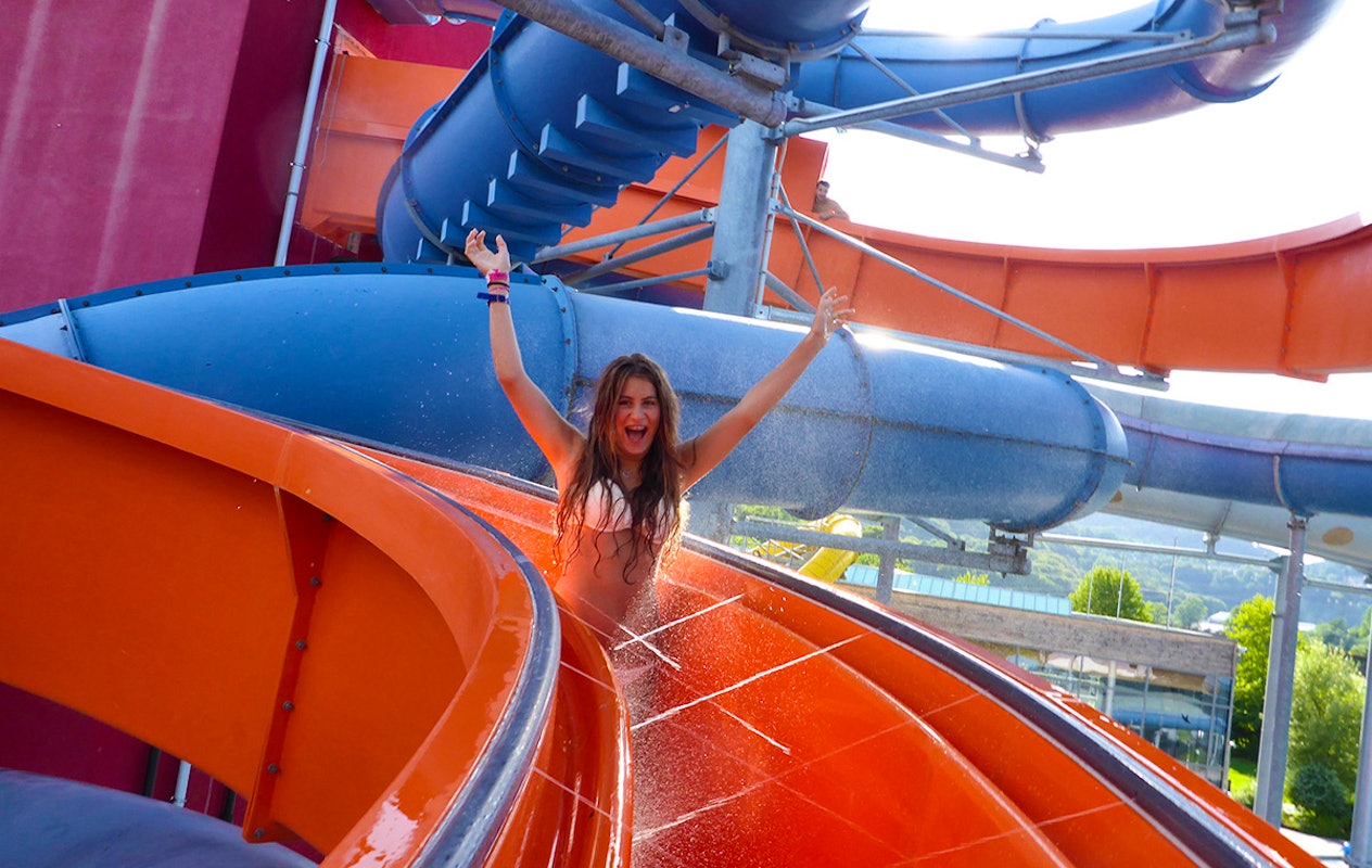 Dagentree water- en glijbanenpark + sauna bij AquaMagis