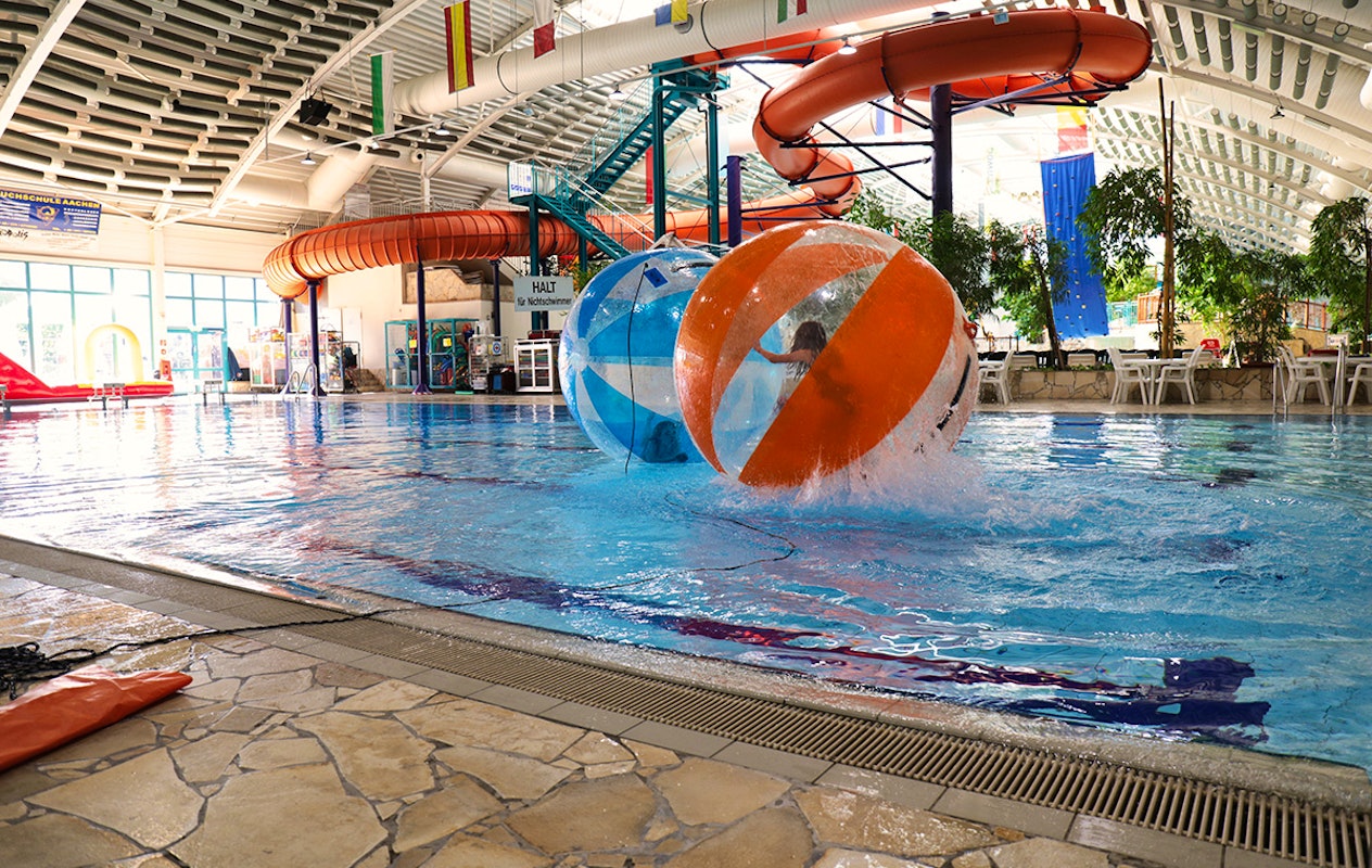 Dagentree zwemparadijs Aquana in Würselen
