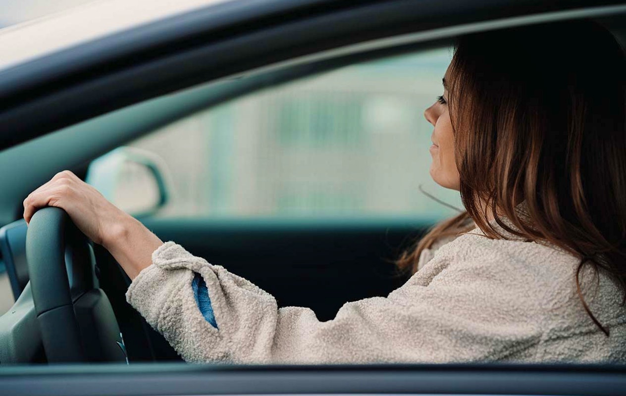 Ladies only: 10 rijlessen + praktijkexamen bij Multi Drive