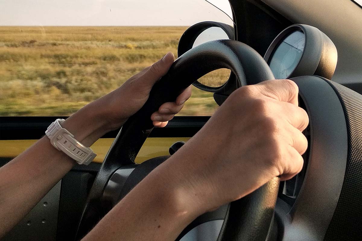 Ladies only: 10 rijlessen + praktijkexamen bij Multi Drive