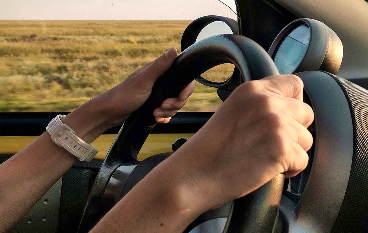 Ladies only: 10 rijlessen + praktijkexamen bij Multi Drive