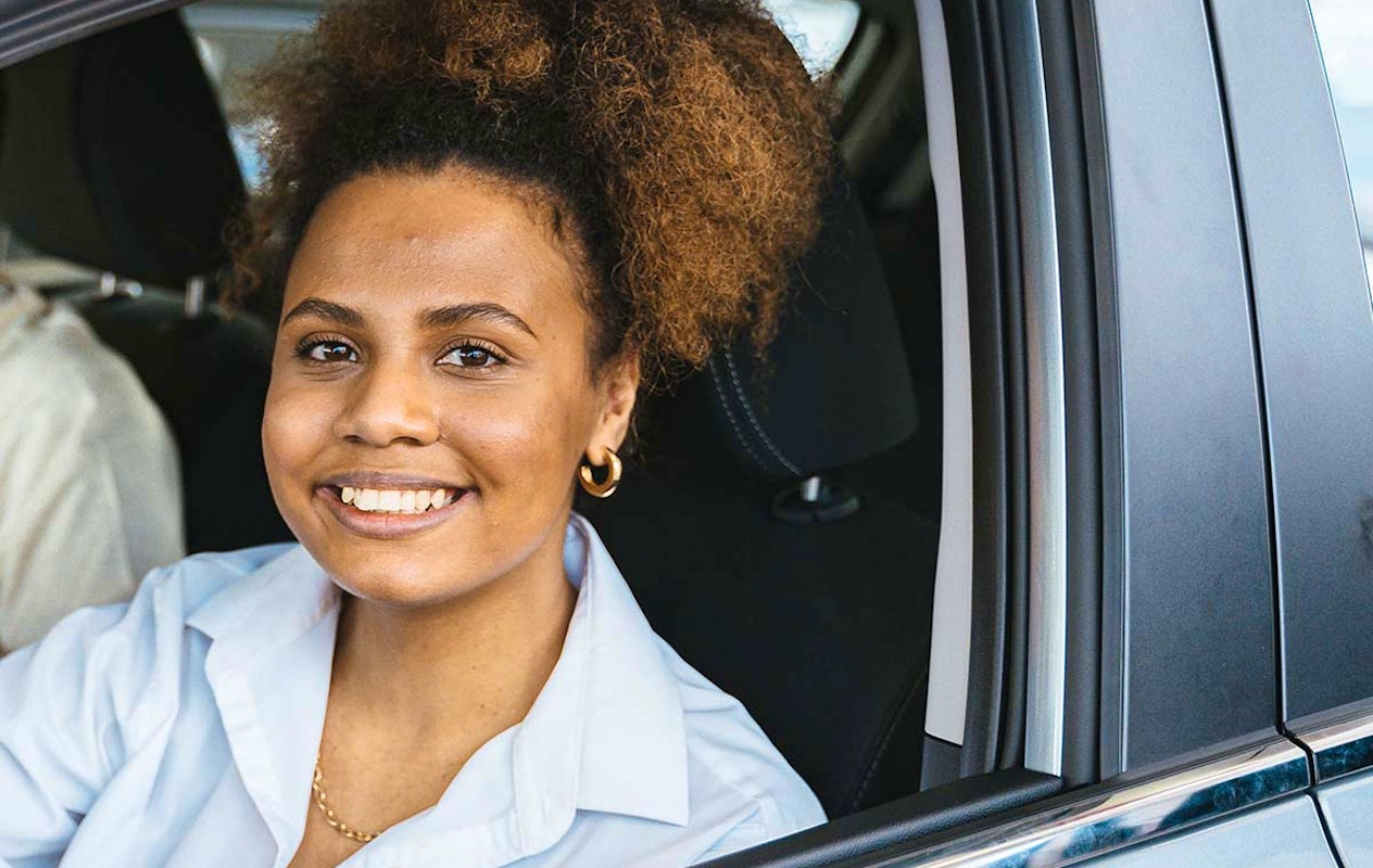 Ladies only: 10 rijlessen + praktijkexamen bij Multi Drive