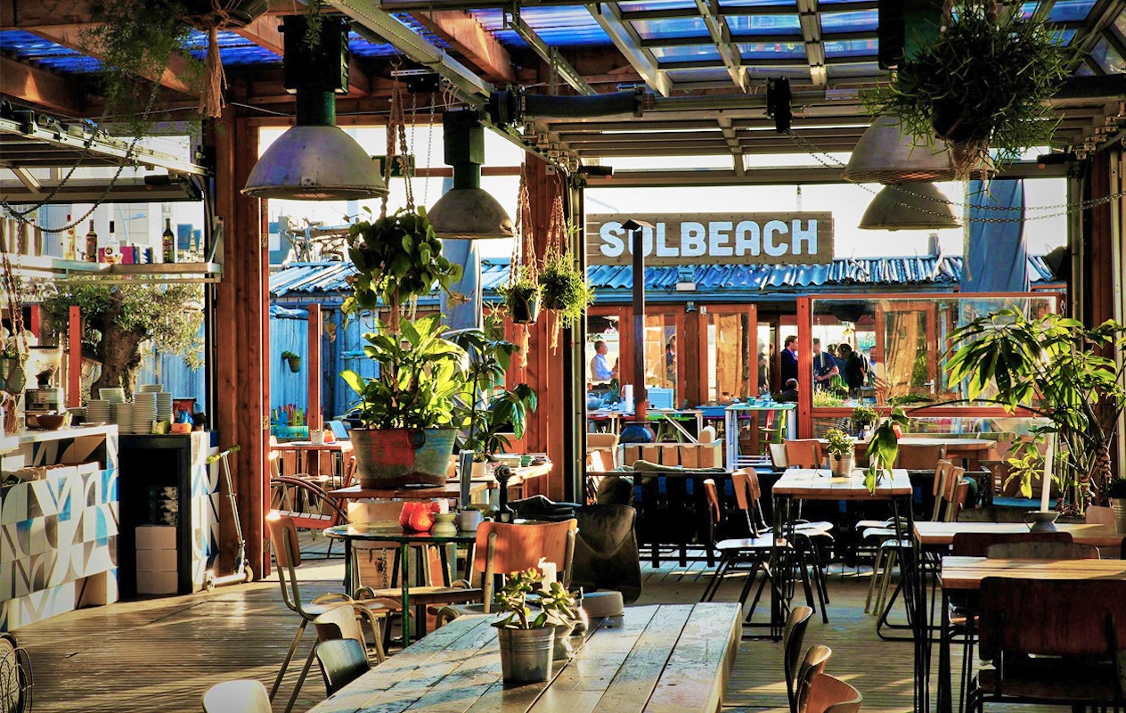 Heerlijk dineren met een hoofdgerecht naar keuze bij Solbeach Scheveningen