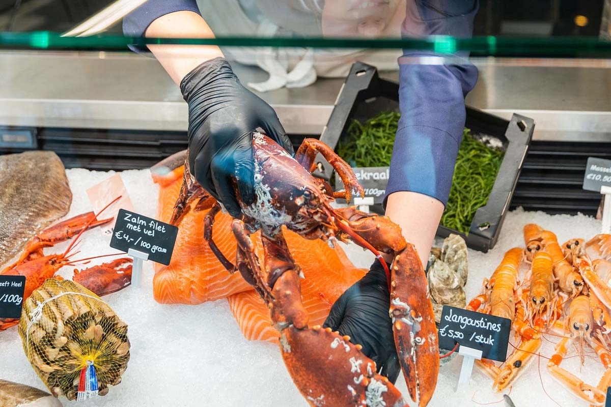 Twee gerechten + side naar keuze bij Merlin Seafood Bar