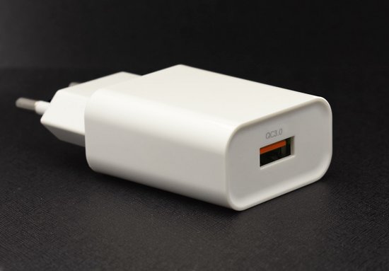 Draadloze QI sneloplader van AmiQi + 1,2m kabel