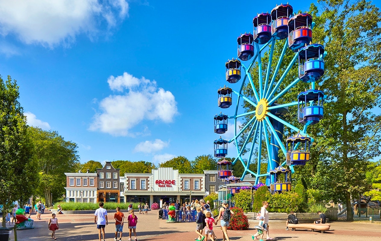 Verblijf in een 4-, 6- of 8-persoons accommodatie op Duinrell