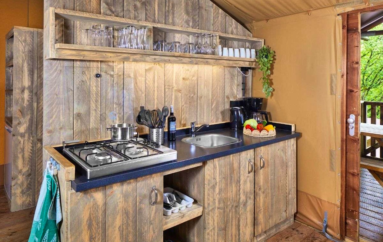 Verblijf in een 4-, 6- of 8-persoons accommodatie op Duinrell