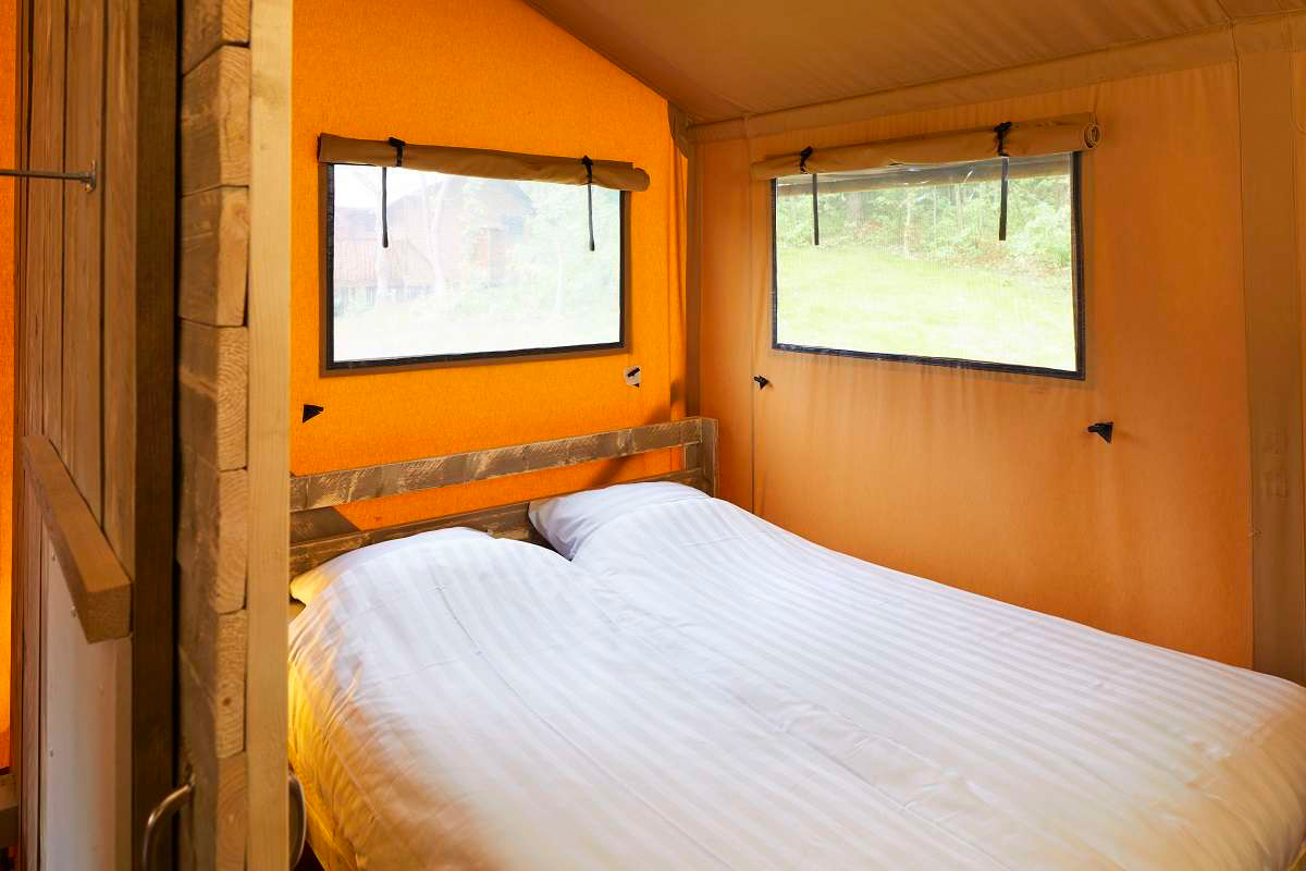 Verblijf in een 6- of 8-persoons Luxe Lodgetent op Duinrell