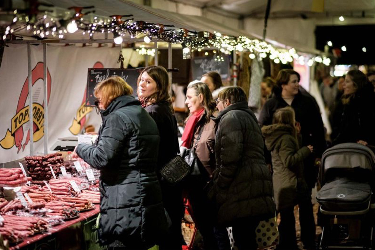 Entreeticket Castle Christmas Fair, inclusief koffie of thee
