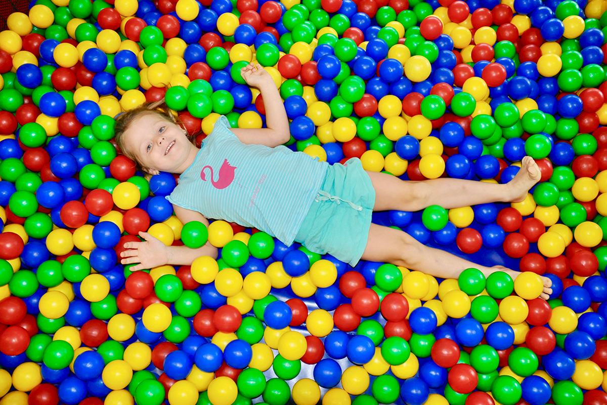 Entree Happy Inn Alkmaar + limonade en snoep of chips