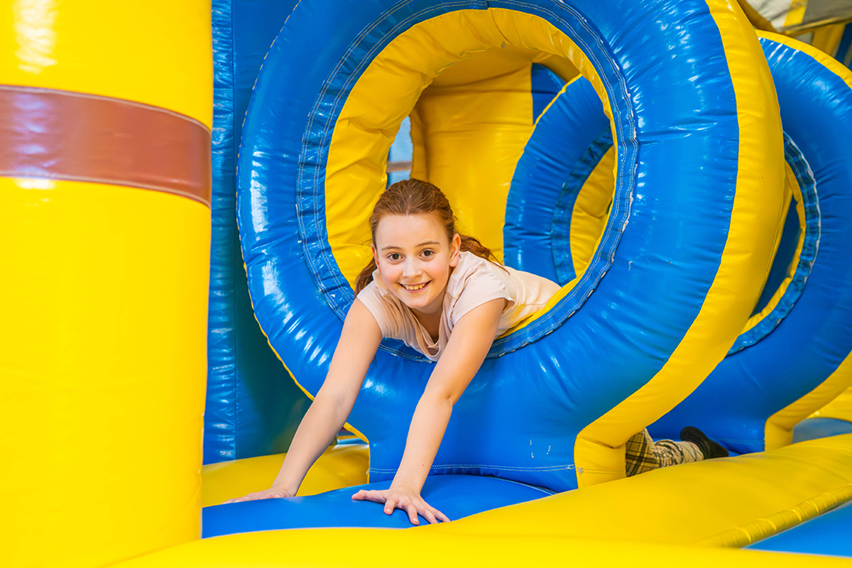 Entree Happy Inn Alkmaar + limonade en snoep of chips