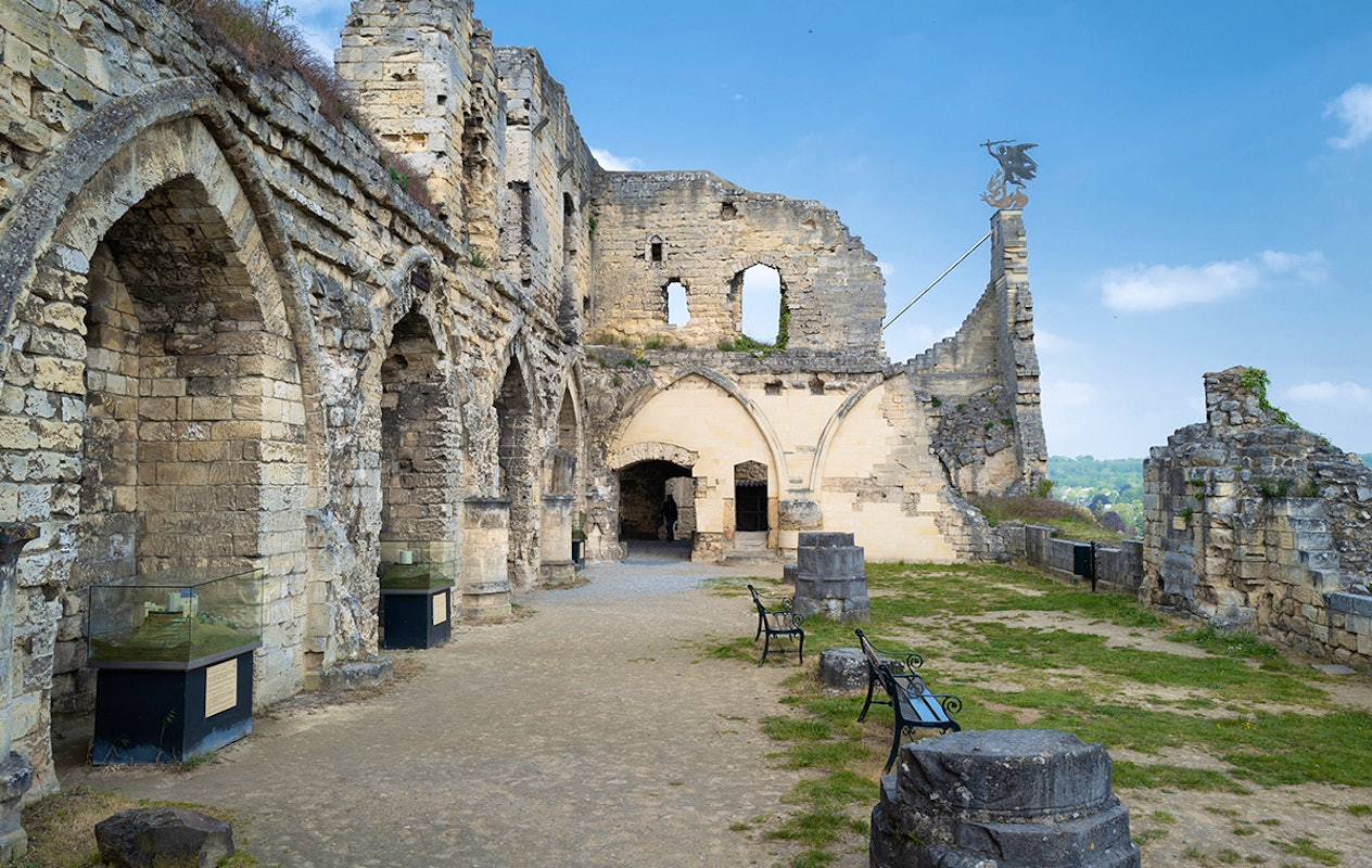 Entree Kasteelruïne + Kerstmarkt Fluweelengrot