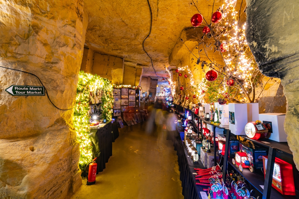 Entree Kasteelruïne + Kerstmarkt Fluweelengrot