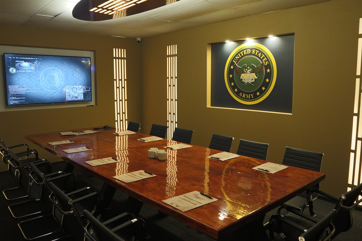 1,5 uur Lazer Maze + friet bij Unit 13