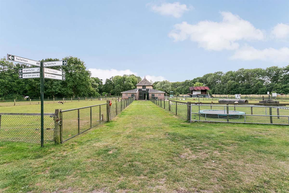 Entree + ranja + frietje + ijsje Beleefboerderij De kleine Carrousel