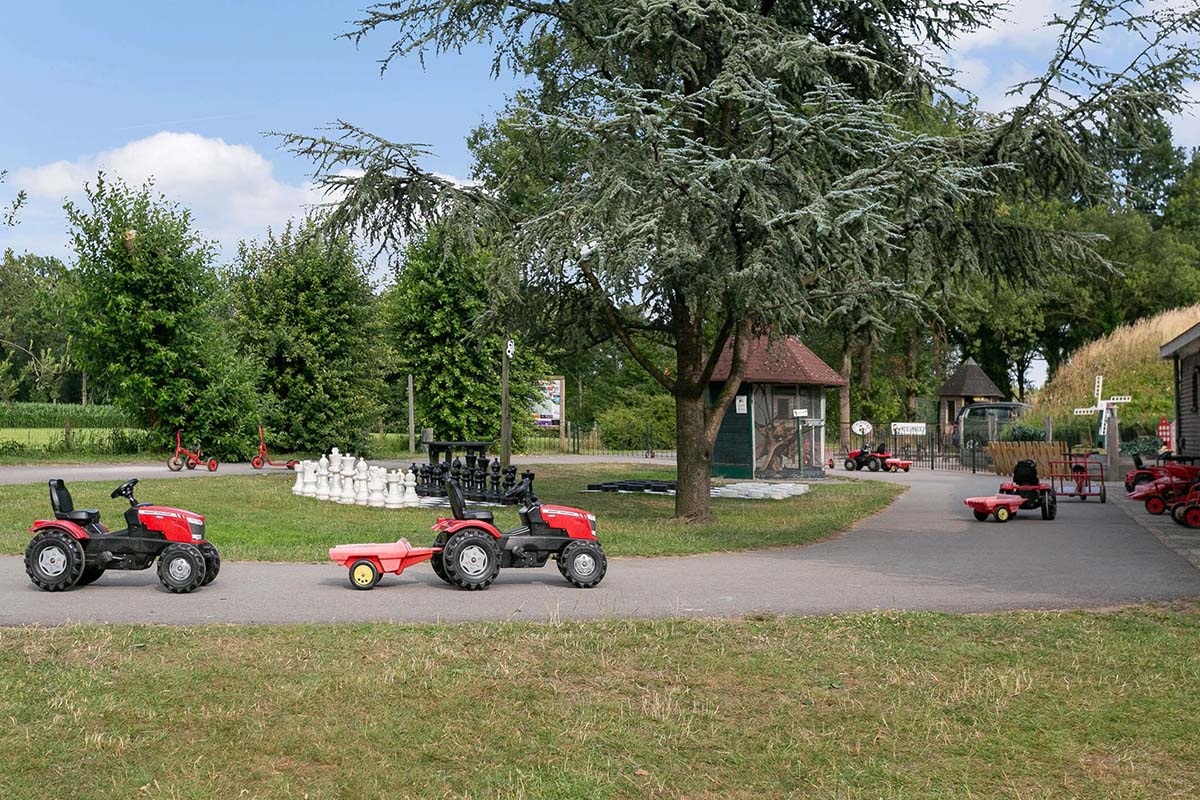 Entree + ranja + frietje + ijsje Beleefboerderij De kleine Carrousel