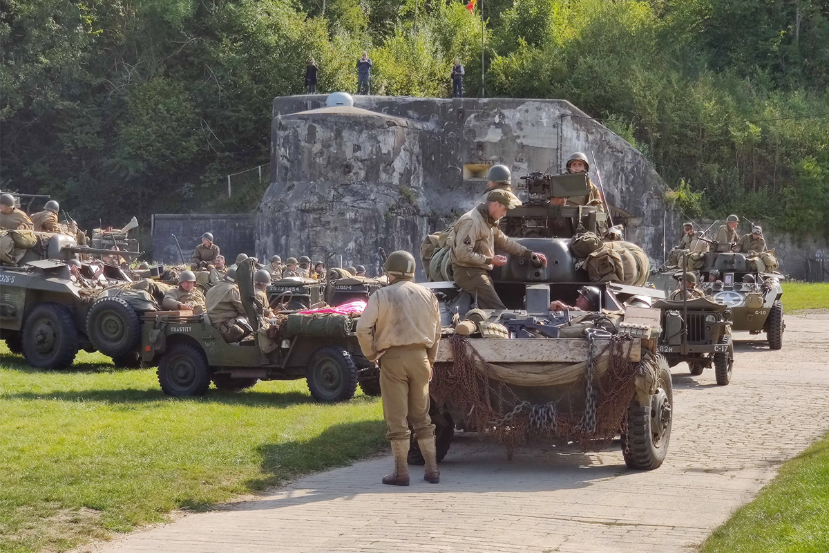 Entreeticket + rondleiding met gids bij Fort Eben-Emael