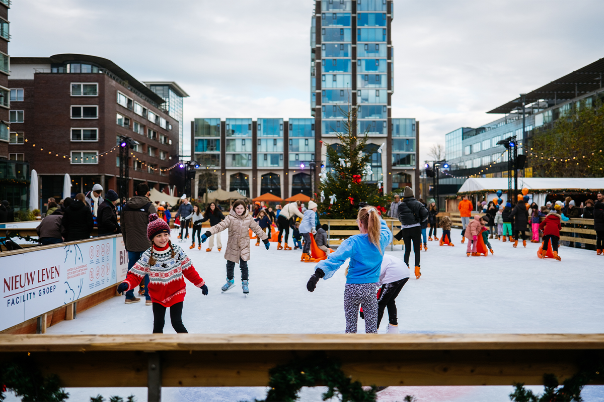 Entreeticket ijsbaan Winter Village Laren of Amstelveen