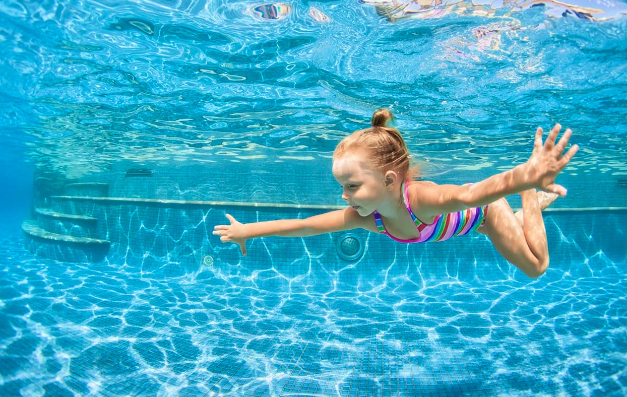 Entree subtropisch zwembad Tropiqua + sauna + friet en saus