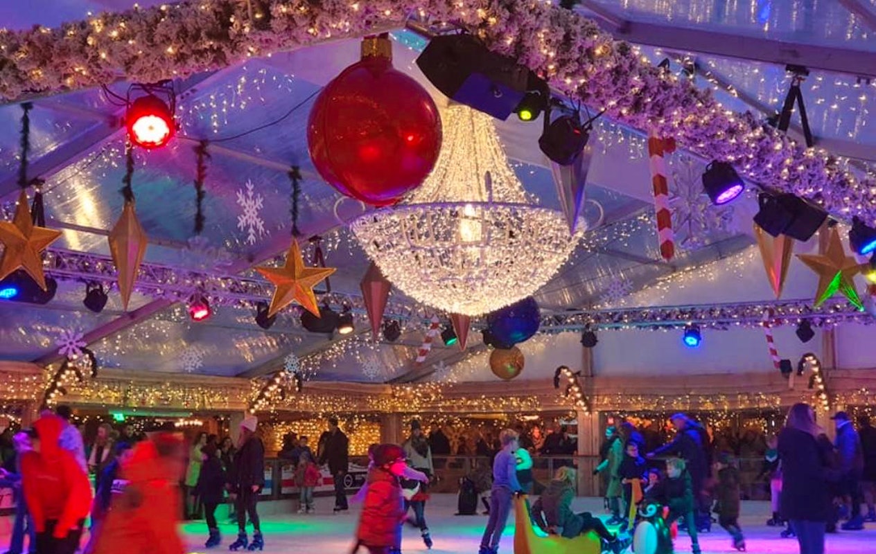 Schaatsen incl. huur + zakje chips + consumptie bij Bergs Winterparadijs