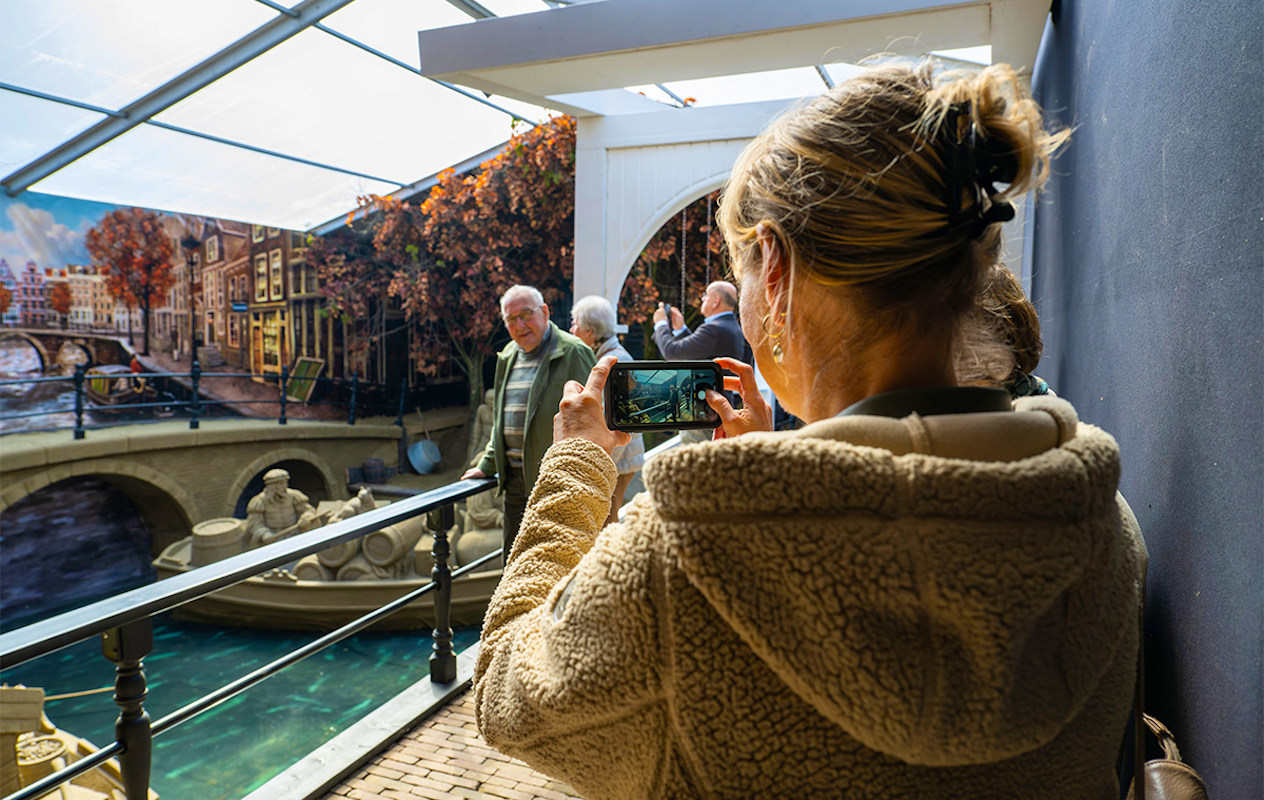 Entreeticket + warme drank en appelgebak bij Zandsculpturen Garderen