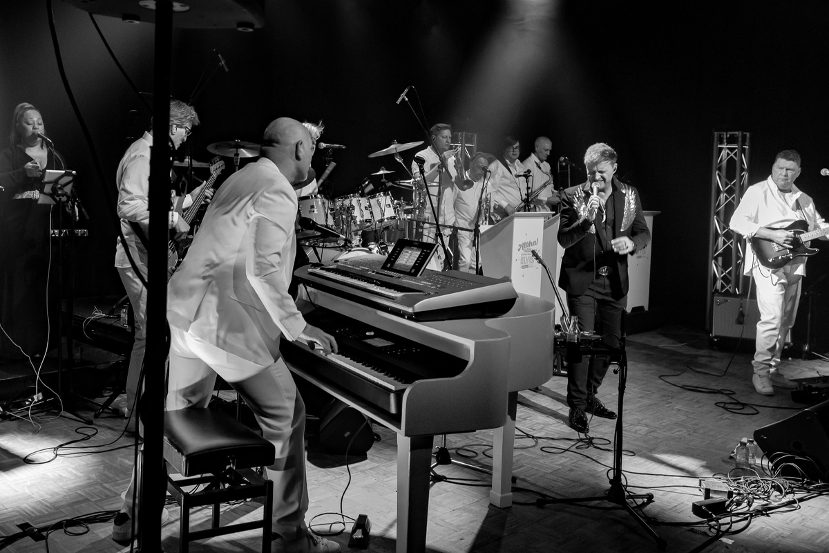 Entreeticket Aloha From Hawaii in Deventer of Nieuwe Niedorp 