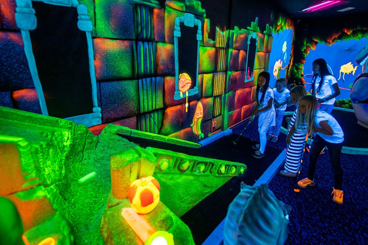 Entreeticket + consumptie Bubbeljungle Golf in the dark