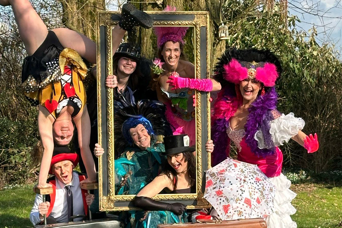 Entreeticket Circus Art Theater Festival