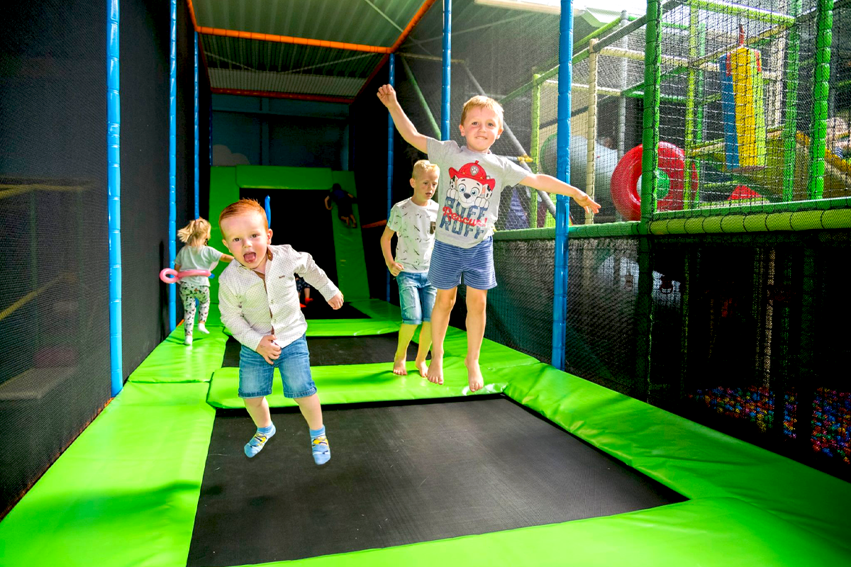 Entreeticket in- en outdoor speeloase De Wonderlamp