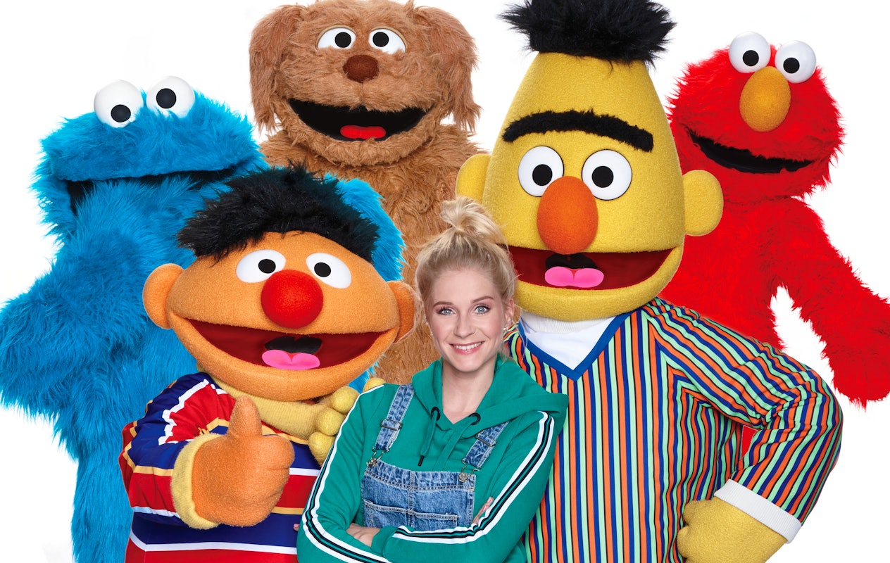 Zing en dans tijdens de grappige, swingende familiemusical Sesamstraat Live