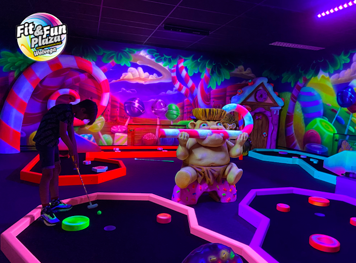 Entreeticket Glow Minigolf bij Fit & Fun Plaza