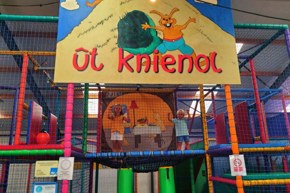 Entreeticket indoor speeltuin Ût Knienol