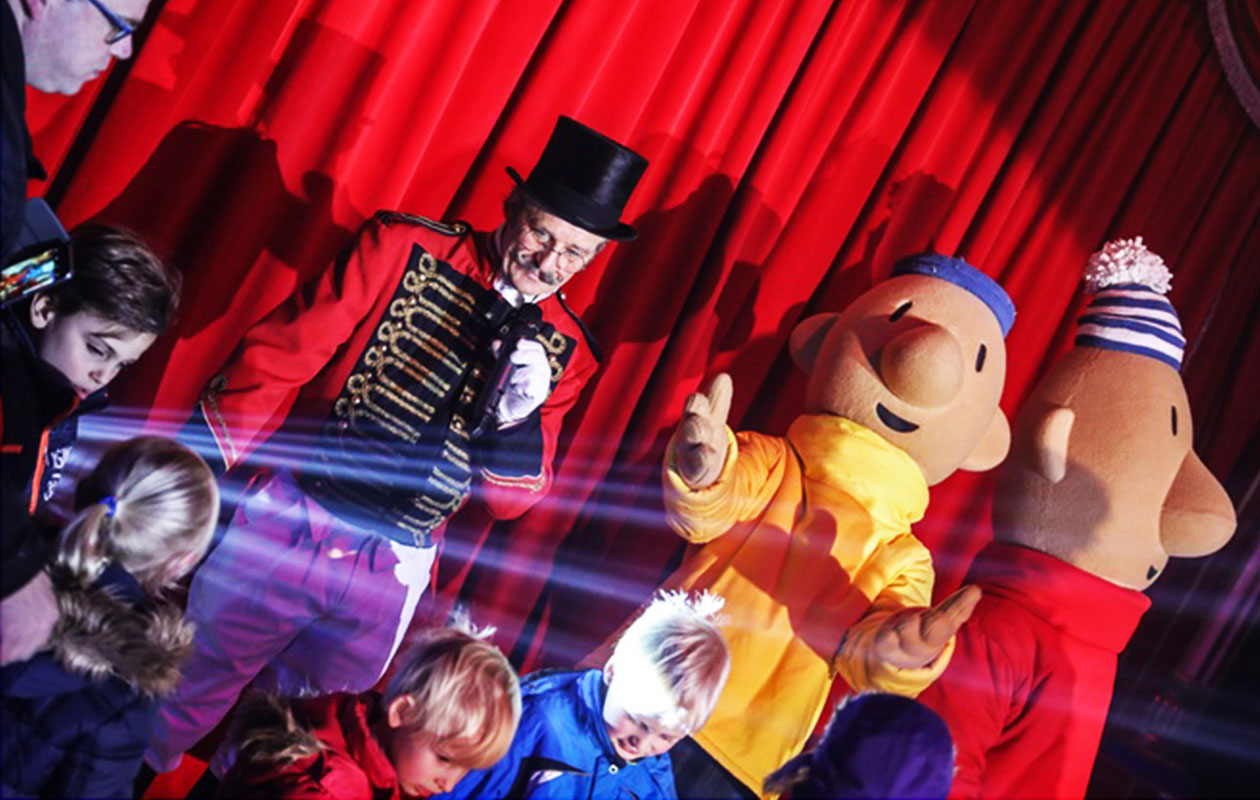 Circusacts en populaire kinderhelden bij het Kidshelden Circus in Hilversum