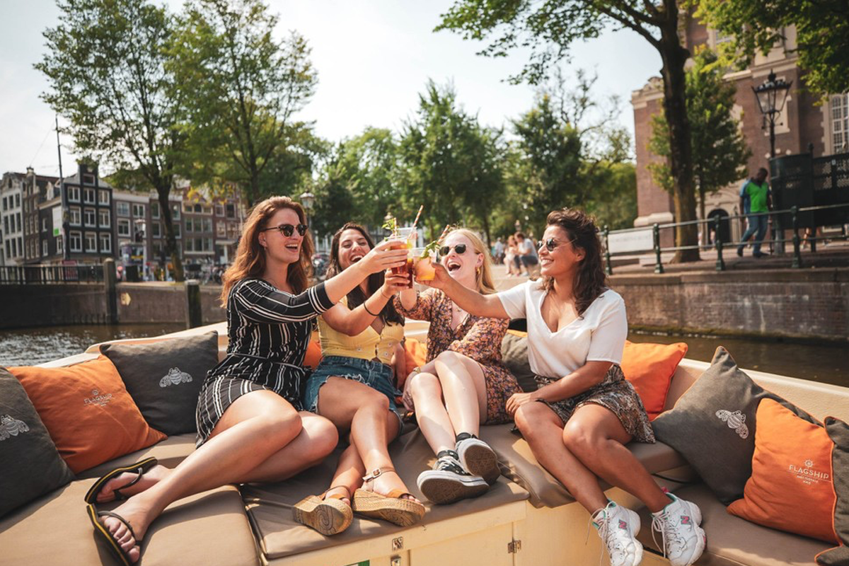 Luxe rondvaart van 1 uur over de grachten van Amsterdam