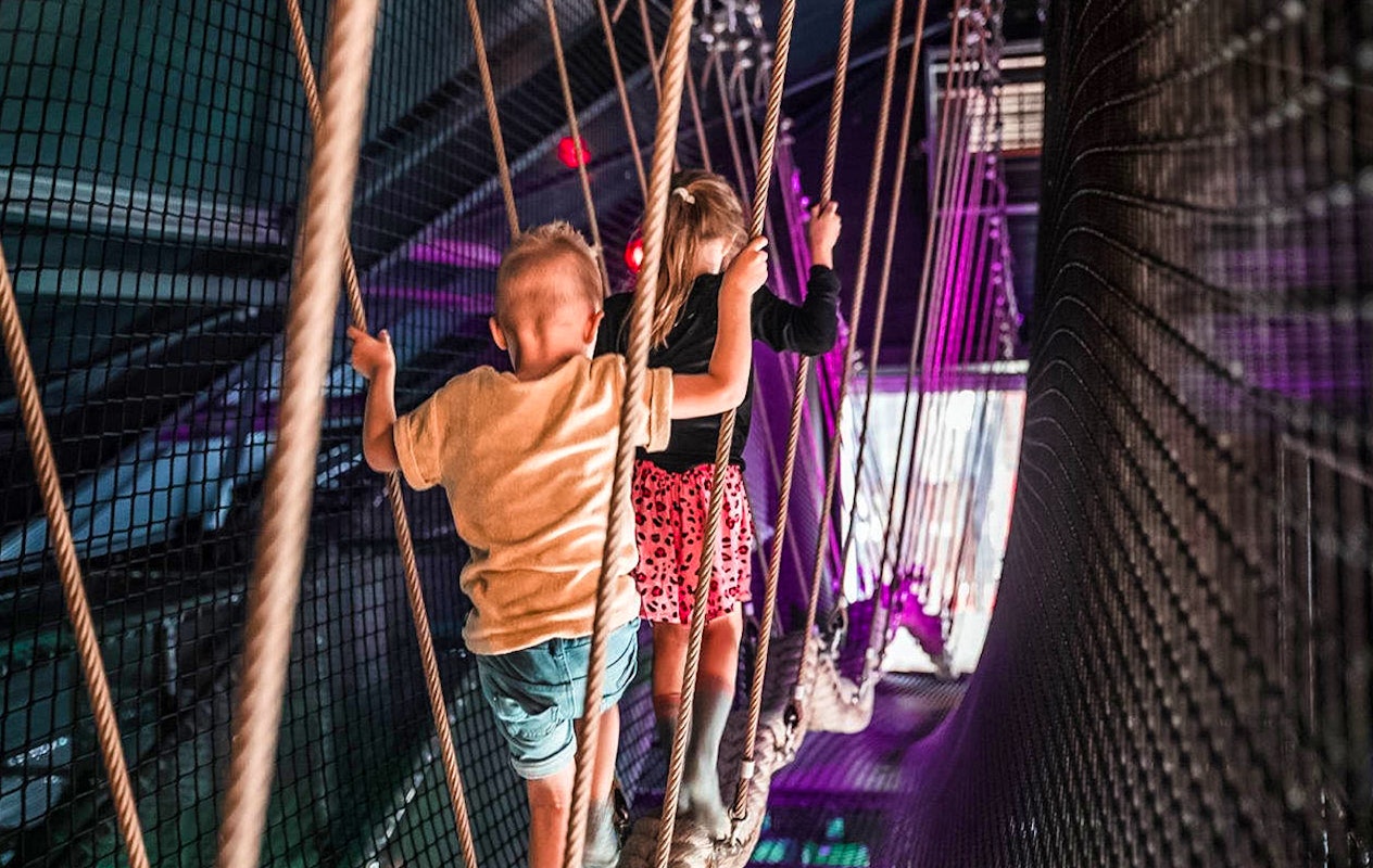 Entreeticket binnen- en buitenspeeltuin Klok'uus