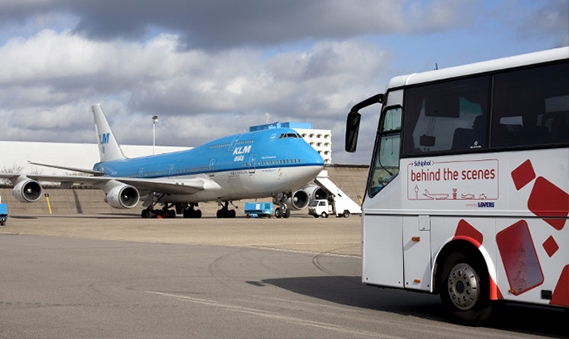 2 tickets voor een backstage tour bij Schiphol