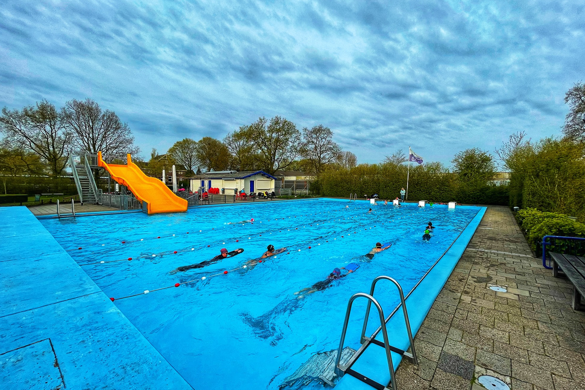 Entreeticket vrijzwemmen bij Zwembad Buitenmeere