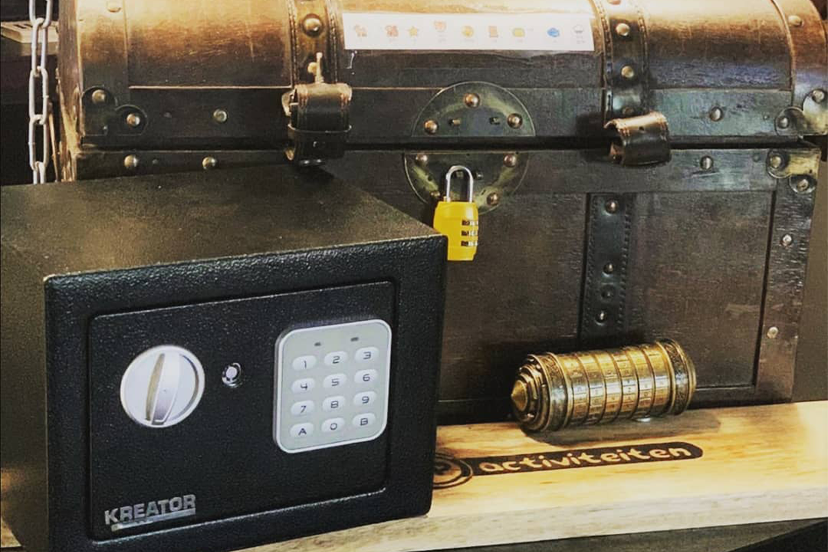 Kraak de code met de escape box voor thuis (2 t/m 6 personen)