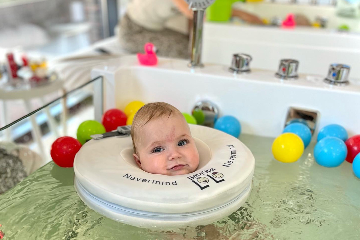 Float arrangement bij Baby Spa LoLo