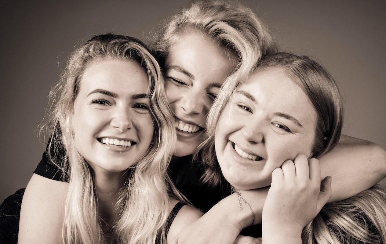 Fotoshoot + 30x40 afdruk naar keuze bij Shoots & More (9 locaties)