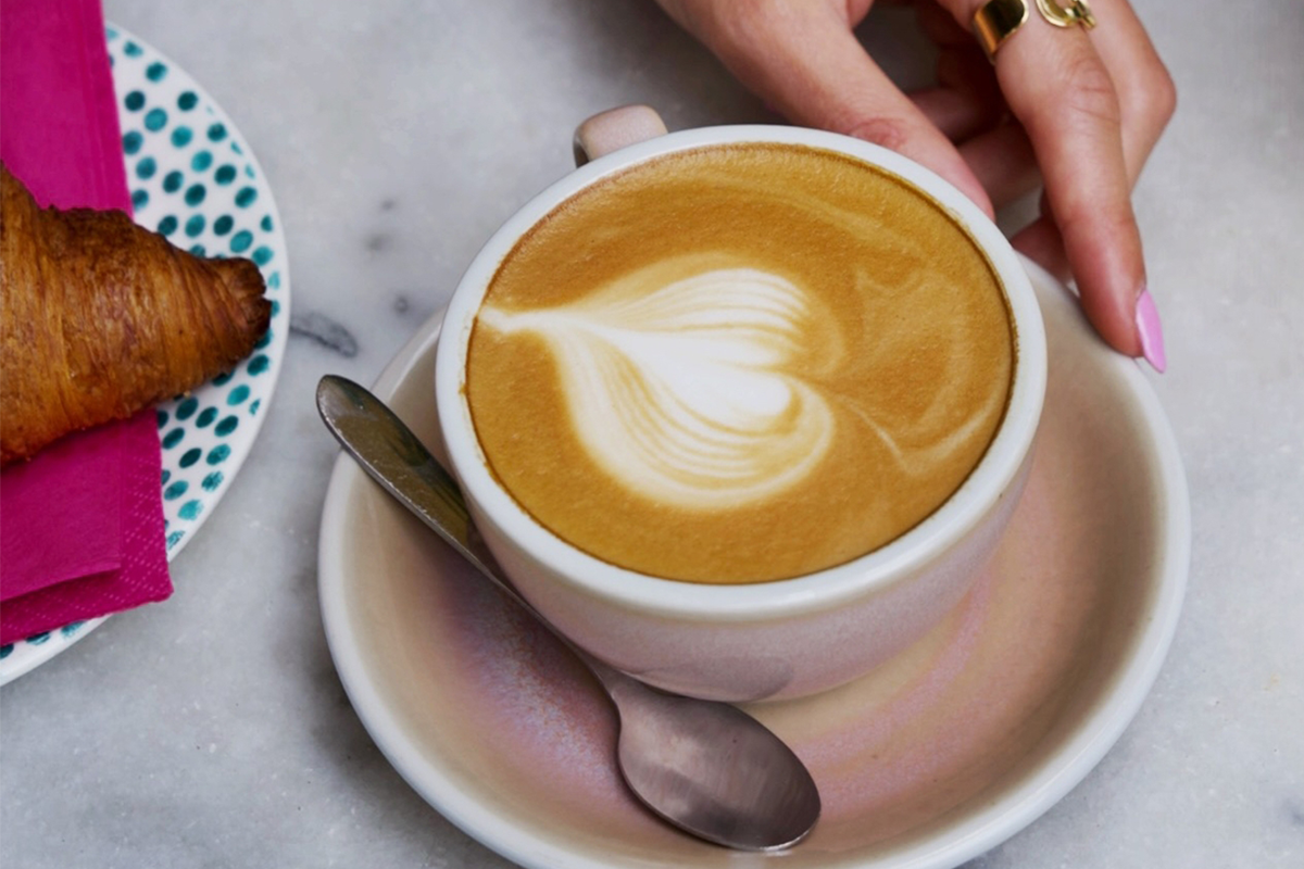 Freaky Crumble + koffie of thee bij Corner Bakery