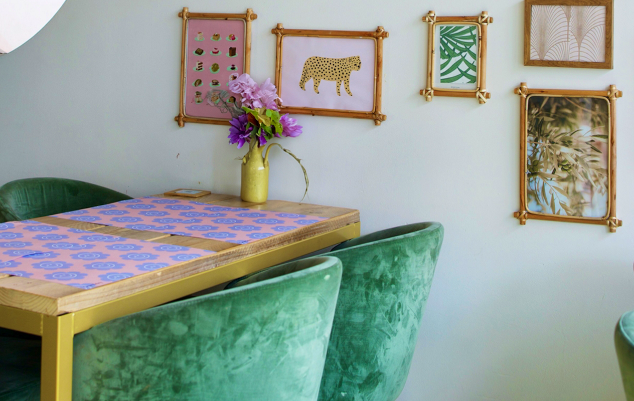 Luxe ontbijt of lunch + koffie/thee bij Corner Bakery