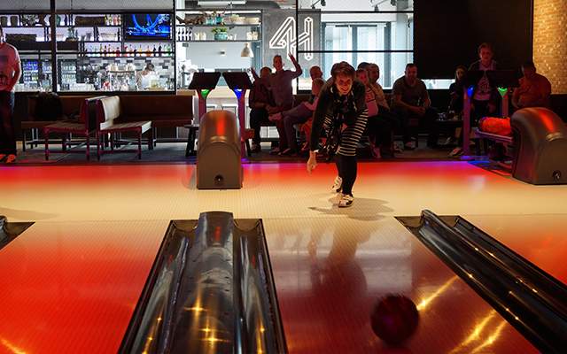 Ga voor een onvergetelijk bowlingsuitje bij Vier Hoog Breda! 