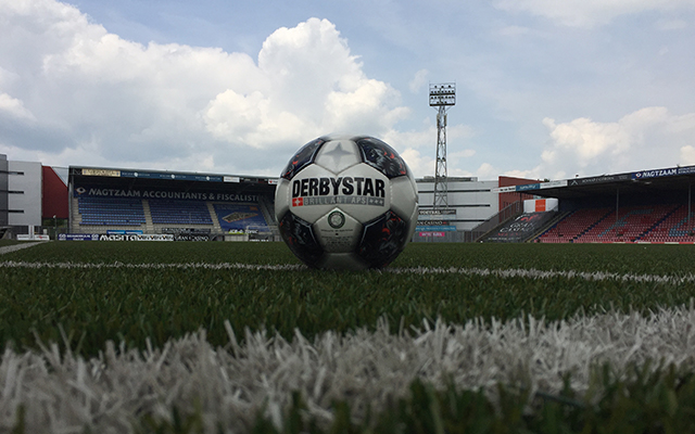 Geniet van een potje voetbal bij een thuiswedstrijd van FC Den Bosch! 