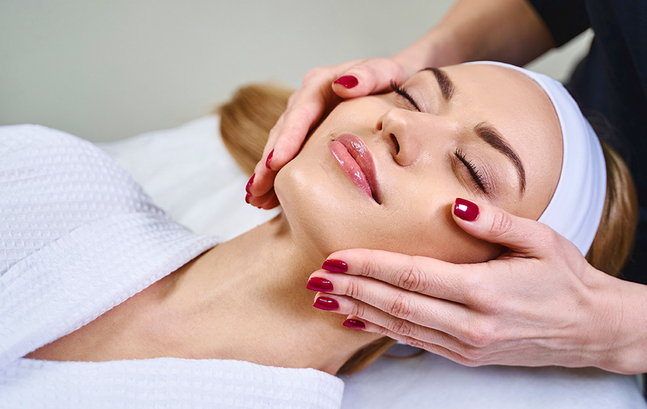 Huidverbeterende gezichtsbehandeling (60 min)