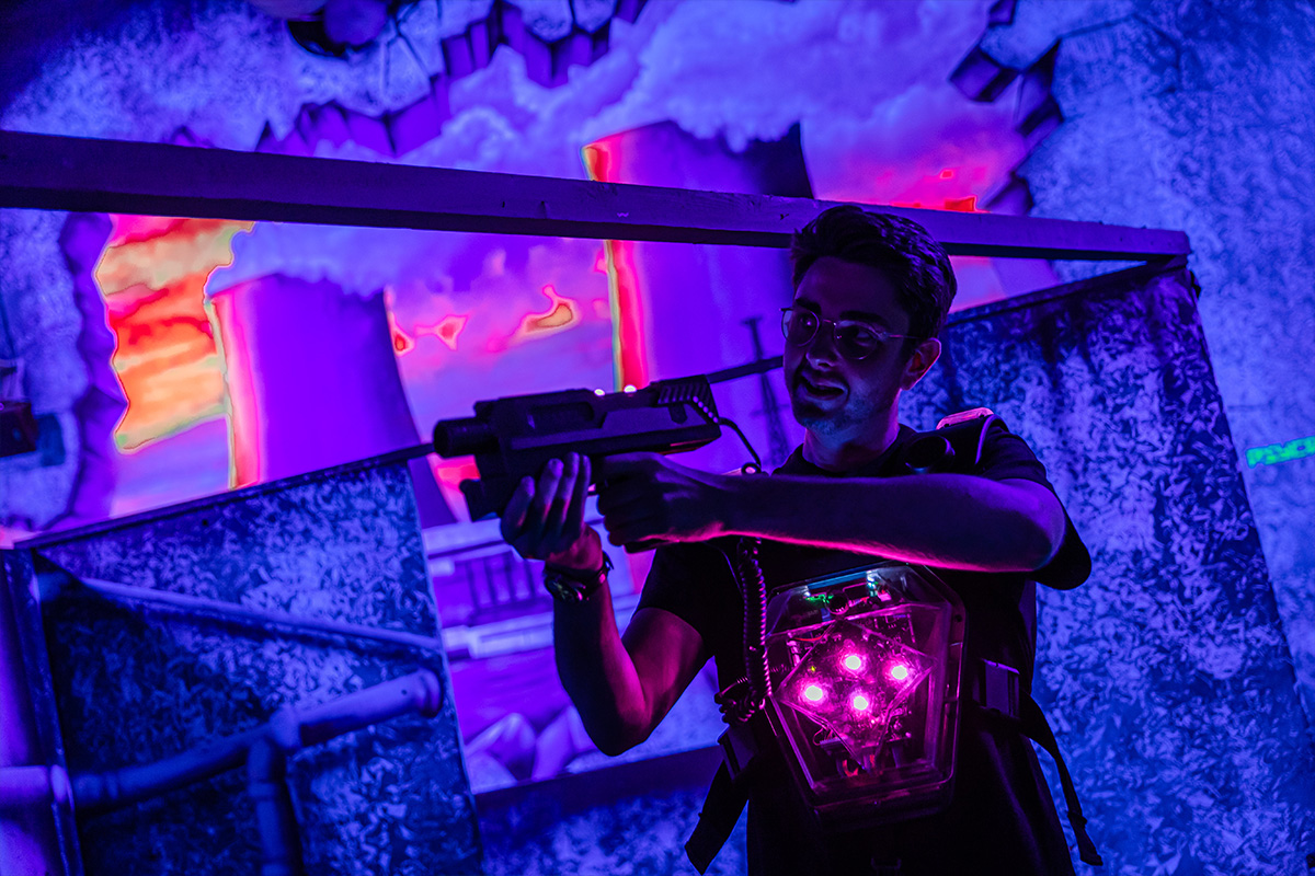 Glow in the dark of lasergamen + tortillachips bij All in Echt