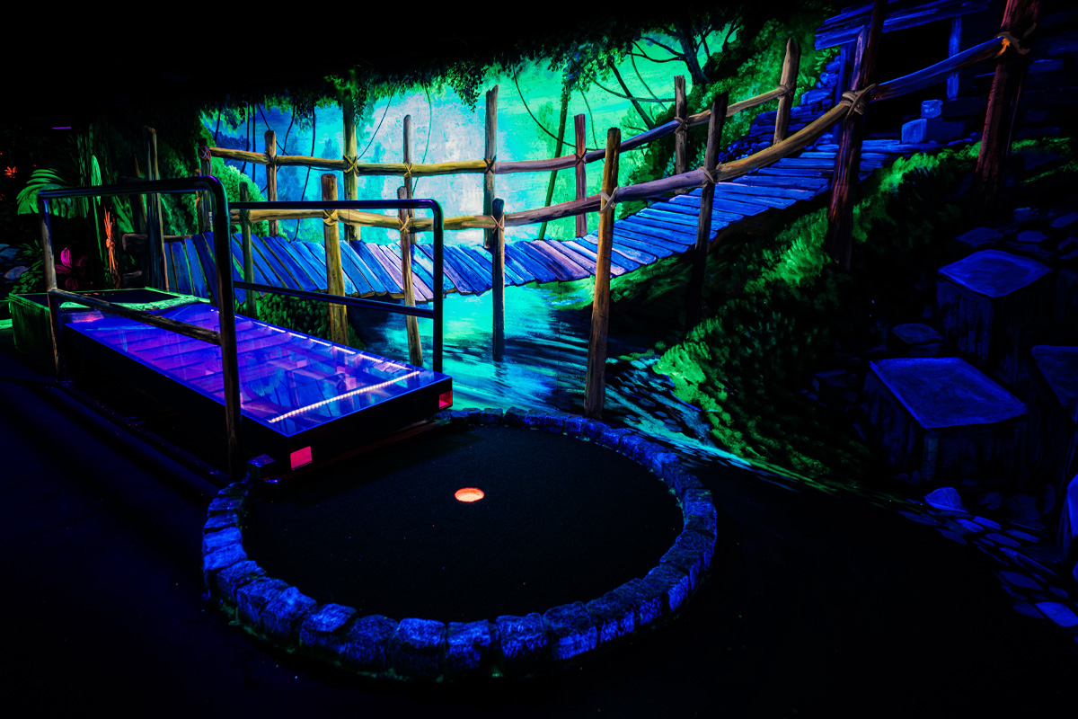 Glow Jungle Golf chez Glow Jungle Golf Groningen